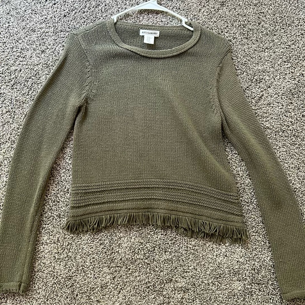 Crop sweater
